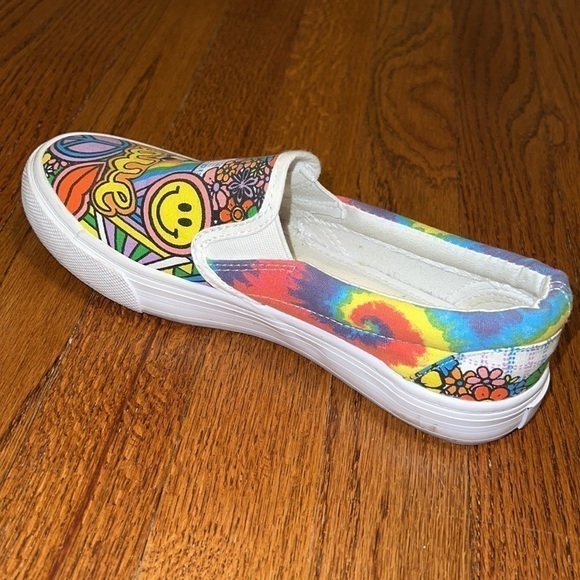 ✨HOST PICK✨ Limited Edition Peace & Love ByJordana Sneakers - Picture 6 of 7